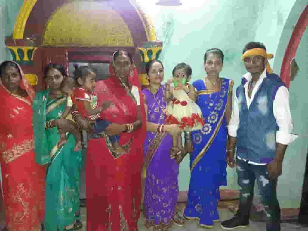 Gaya Traditional Costumes Men and Women